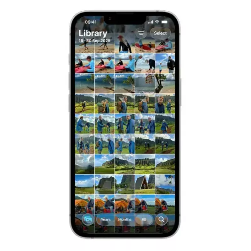 Smartphone Apple iPhone 17e, 256GB, White, 6.1 inch (15.5 cm) display, A19, 48 MP rear camera, Dual SIM