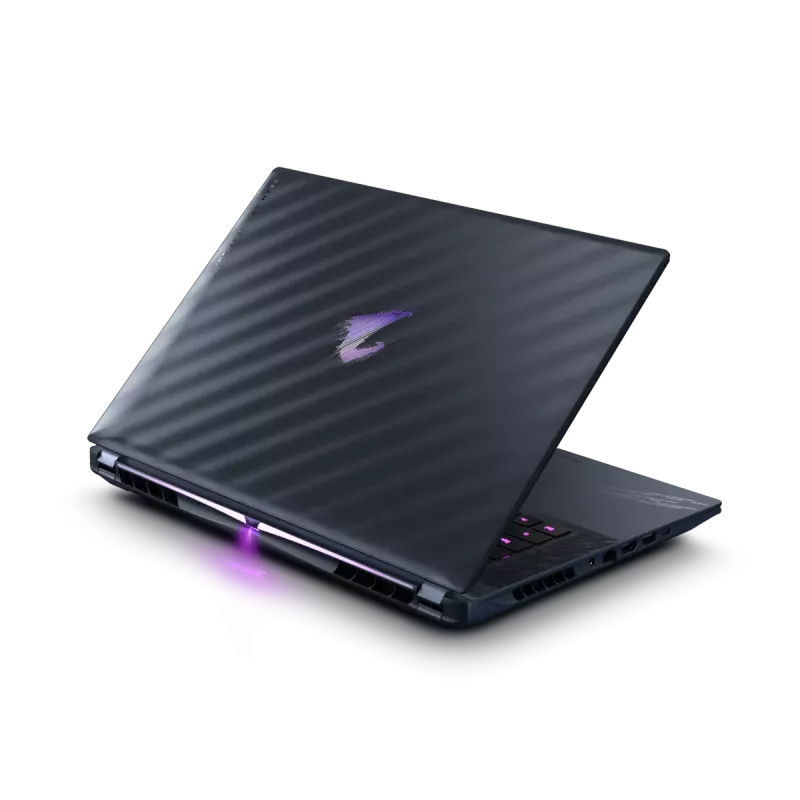 Laptop Gigabyte AORUS Master 18 BZH Ultra 9 275HX 32 GB 2 TB W11 Pro RTX 5090 240 Hz