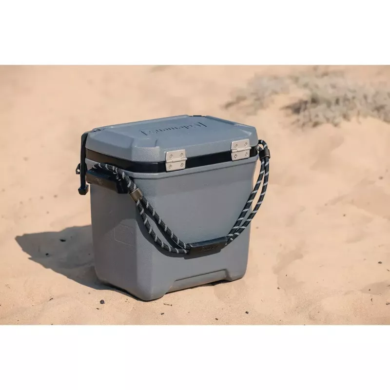 Cool box COLEMAN Convoy 28 QT, 29 L capacity, polyurethane insulation, grey