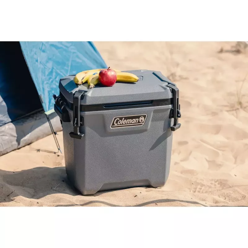 Cool box COLEMAN Convoy 28 QT, 29 L capacity, polyurethane insulation, grey