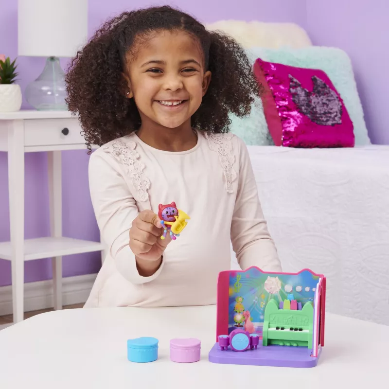 Gabby's Dollhouse , Groovy Music Room with Daniel James Catnip Figure, 2 Accessories, 2 Furniture Pieces and 2 Deliveries, Kids Toys for Ages 3 and up