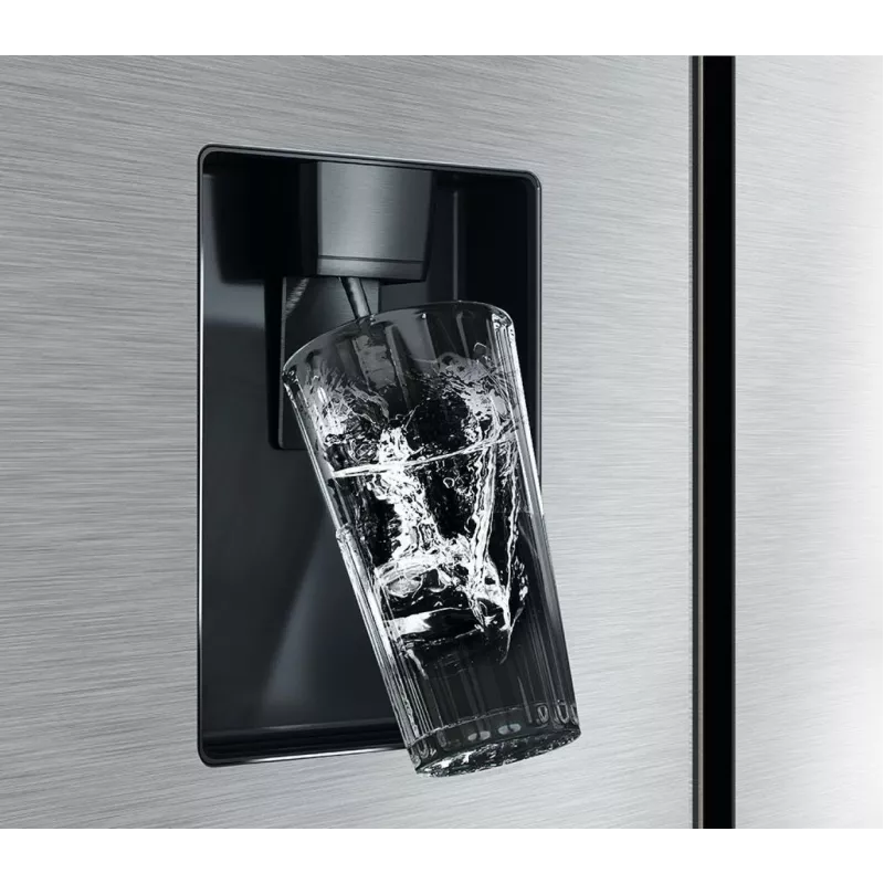 Hisense RF632N4WFE side-by-side refrigerator Freestanding 485 L Black