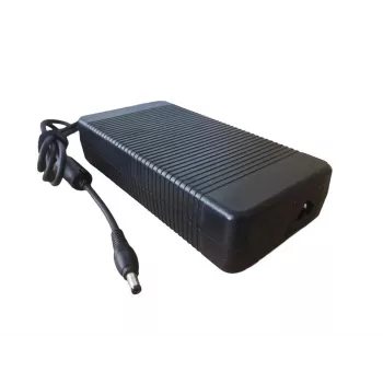 CoreParts MBA1398 power adapter/inverter Black