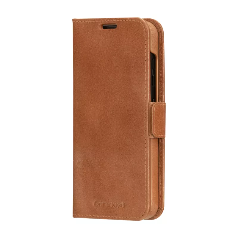 Folio phone case dbramante1928 Lynge for Samsung Galaxy S23, leather, brown, 6.1 inch screen, 3 card pockets