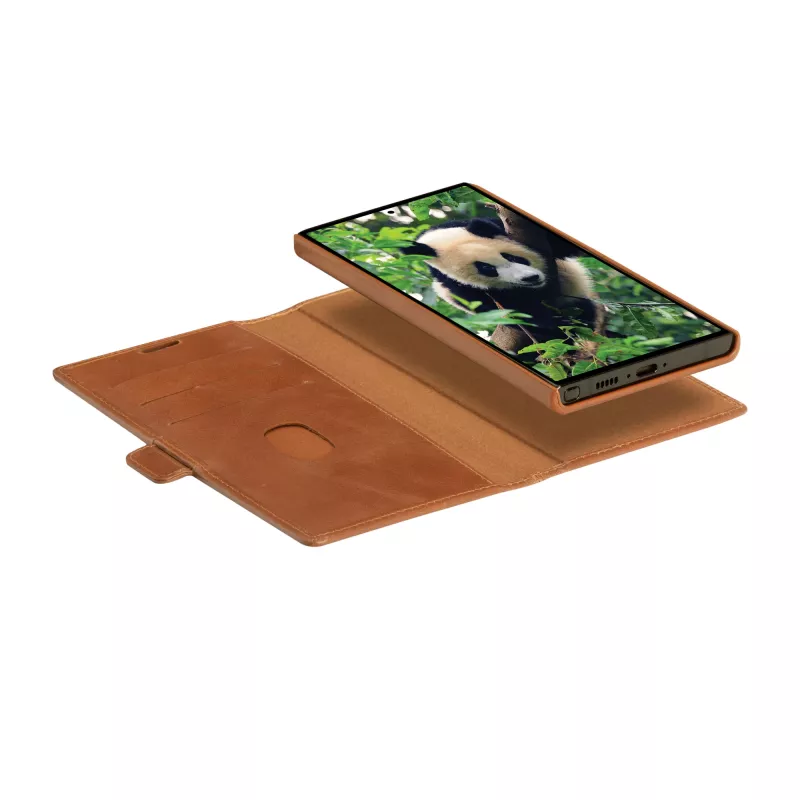 Folio phone case dbramante1928 Lynge for Samsung Galaxy S23 Ultra, tan, 3 card pockets, fits 17.3 cm (6.8 inch) screen