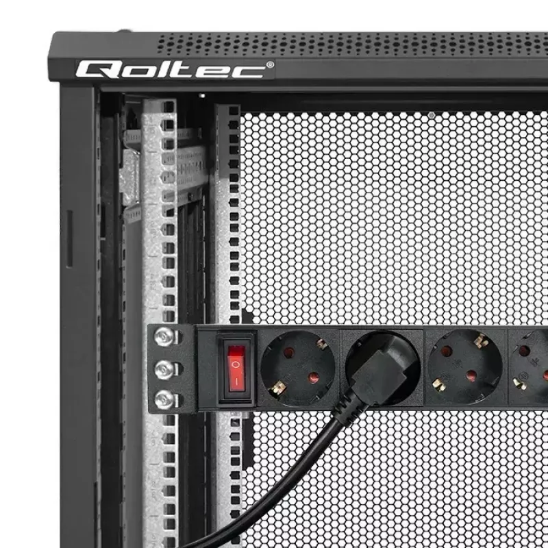 Power strip QOLTEC 54603 — 1U rack-mountable, 16A input, 4× SCHUKO outlets