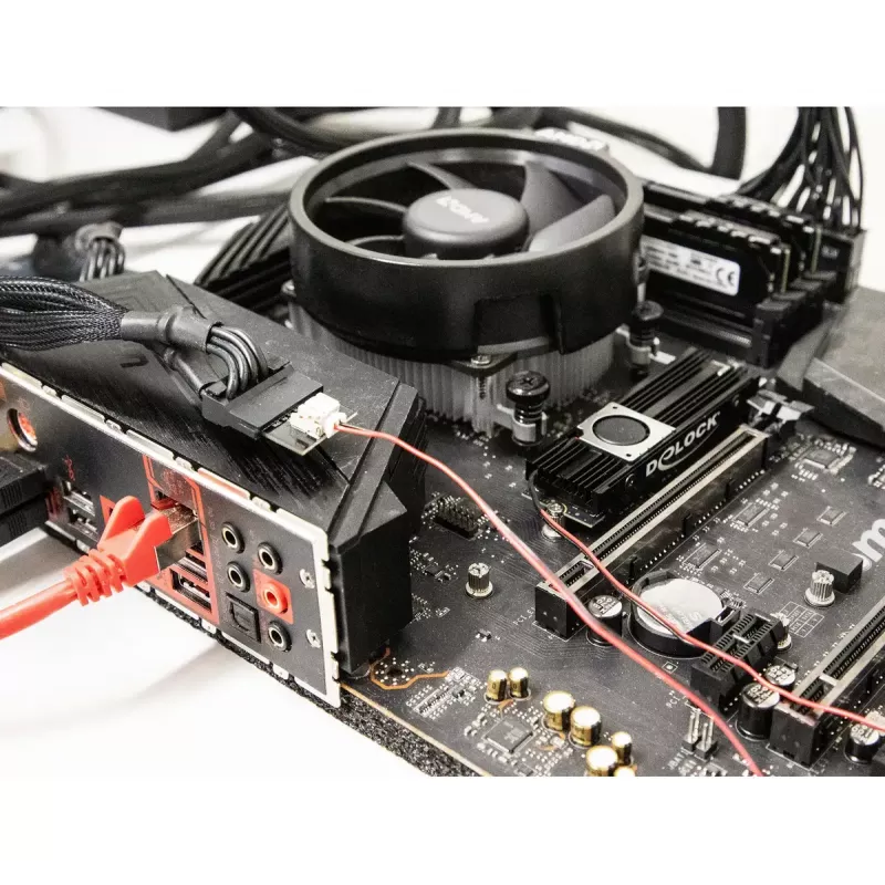 Heatsink DeLOCK Heat sink with Fan for M.2 SSD 2280 black Aluminium