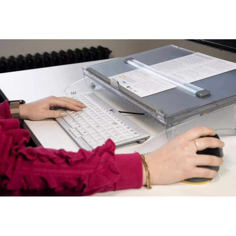 BakkerElkhuizen FlexDesk 640 with ComfortRead Height Adjustable Desk
