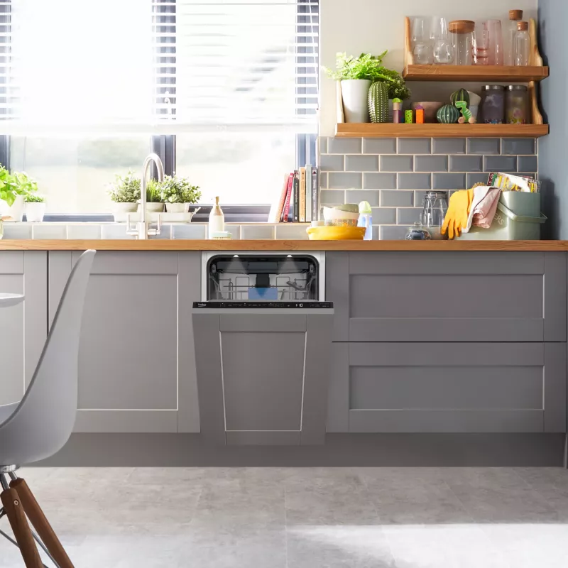 Beko BDIS38040Q Integrated Slimline Dishwasher with AquaIntense®