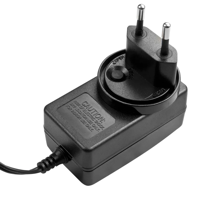 Lindy 5VDC 3A Multi-country Power Supply, 5.5/2.5mm, 100-240 V, 50/60 Hz, 15 W, 5 V, AC-to-DC, 3 A