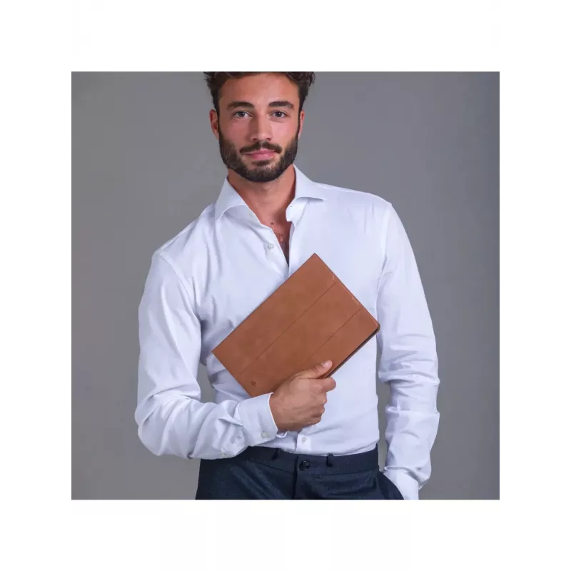 Folio case d bramante for iPad Pro 11 inch (M5 2025 / M4 2024) — full-grain leather, stand mode