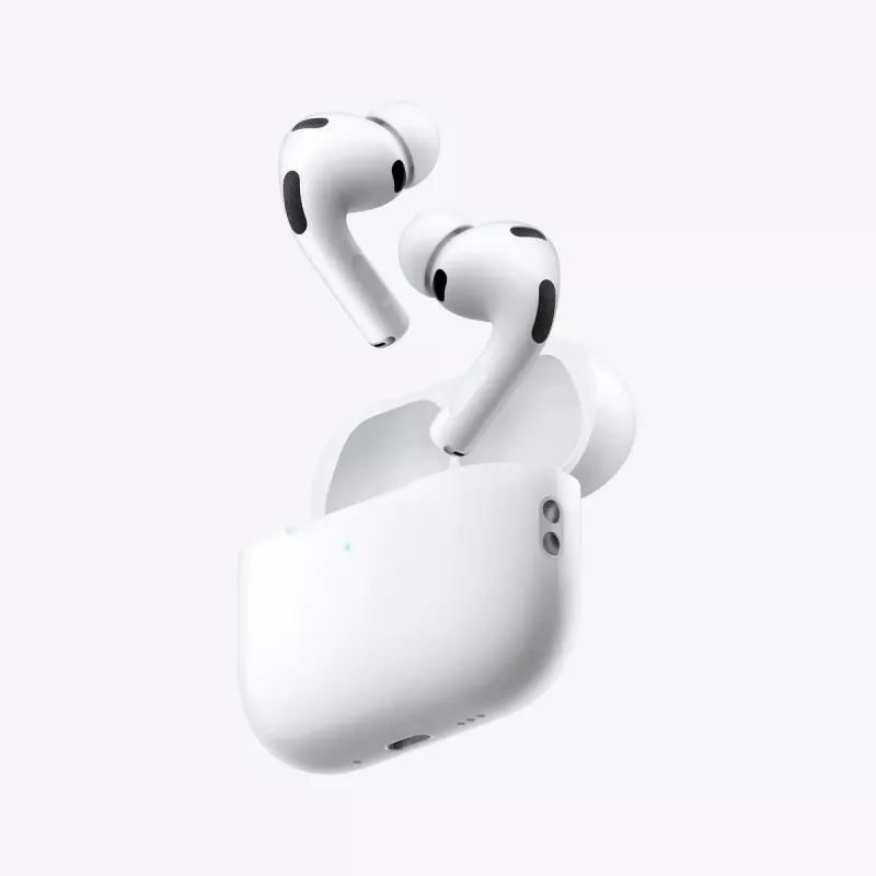 Headset Apple AirPods Pro (3rd generation) — True Wireless in‑ear, H2 chip, IP57, USB‑C charging case, ANC, Transparency