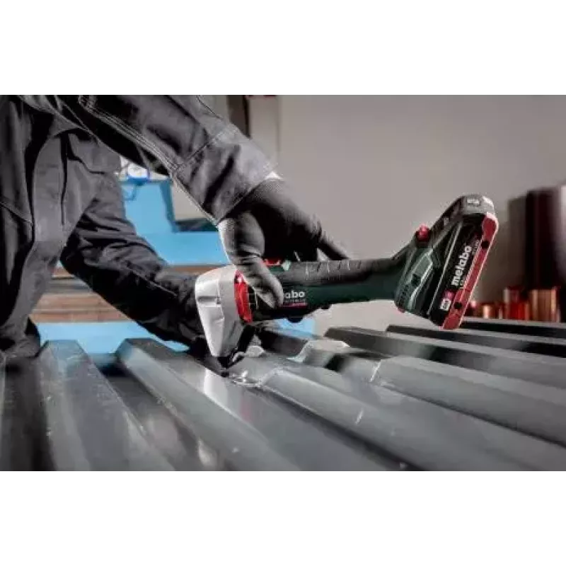 Power nibbler Metabo NIV 18 LTX BL 1.6