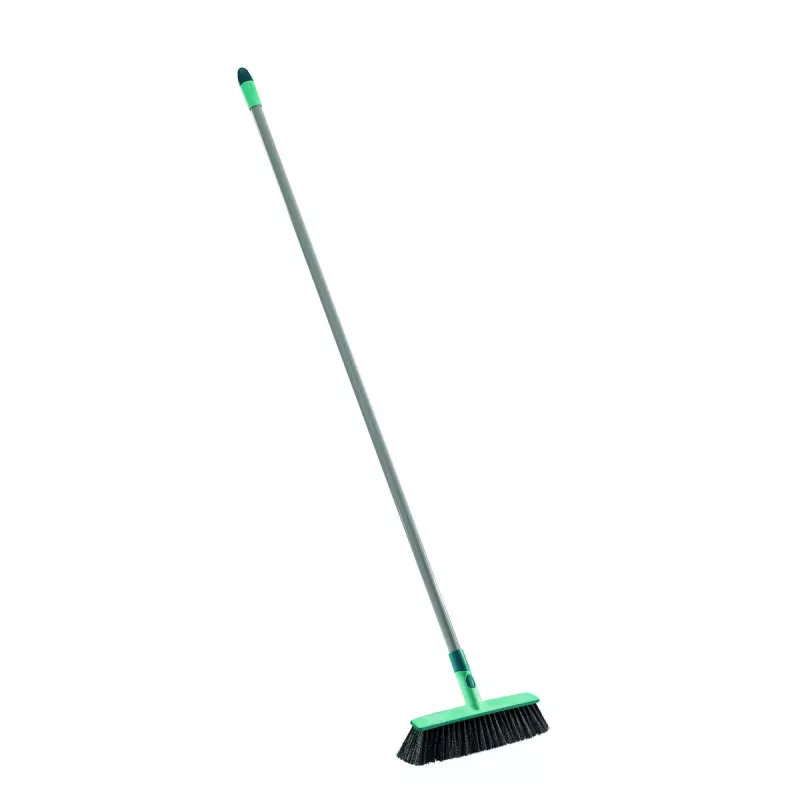 Indoor soft-bristle broom Leifheit 45032 – soft bristles for delicate floors, lightweight handle