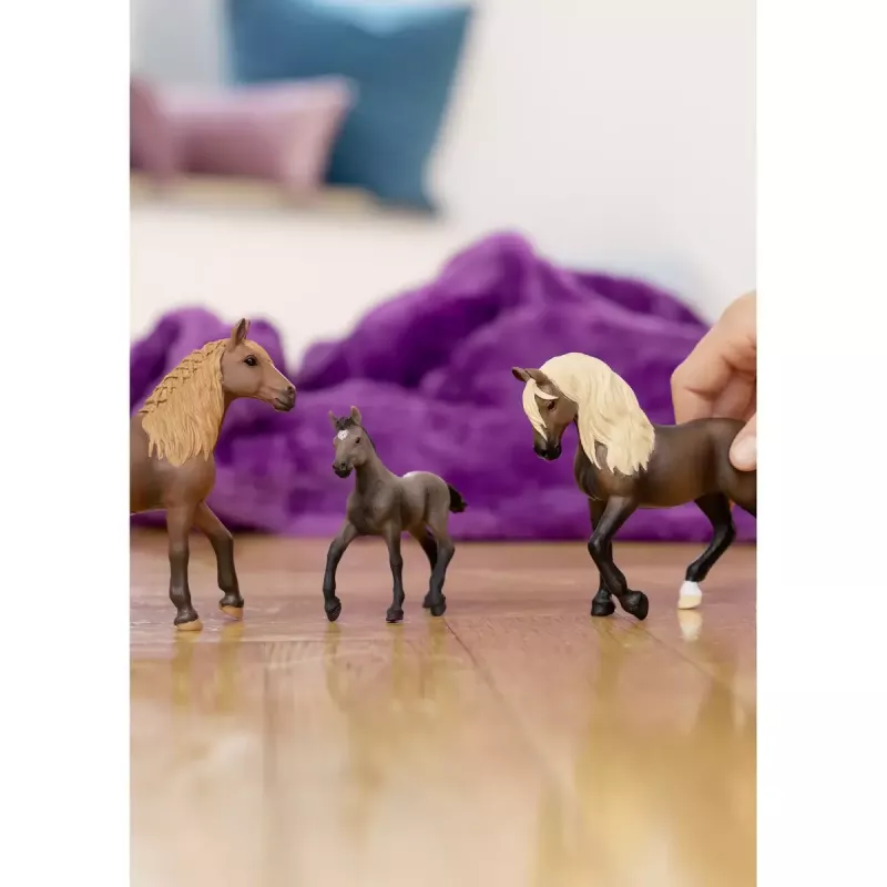 Schleich horse figurine Peruvian Paso Stallion model 13952, for ages 5+, beige/brown