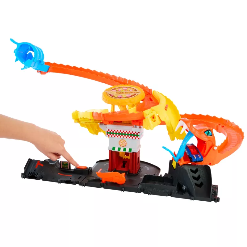 Hot Wheels Toy MATTEL HTN81 Plastic Cobra Attack Ages 3-99