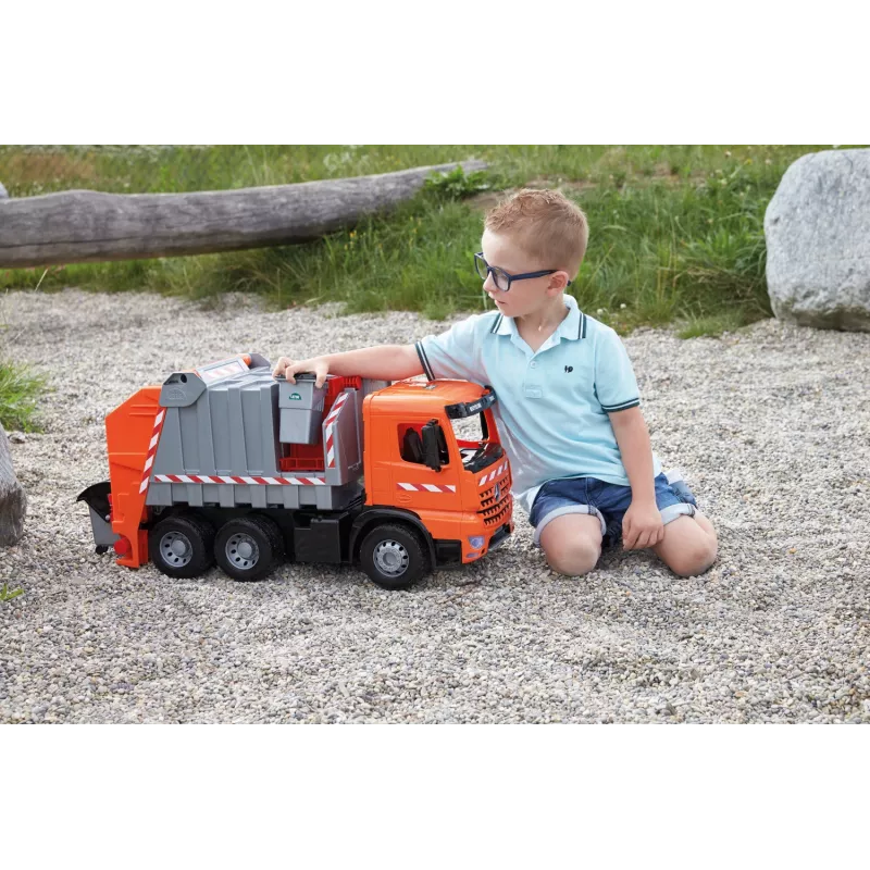 Lena GIGA TRUCKS Garbage truck Arocs with labels
