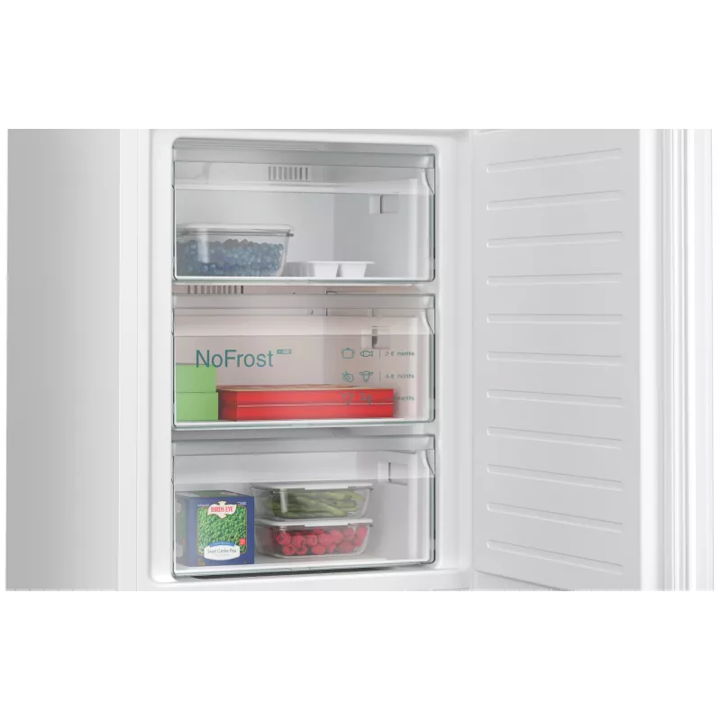 Siemens iQ300 KG36N2WCF fridge-freezer Freestanding 321 L White