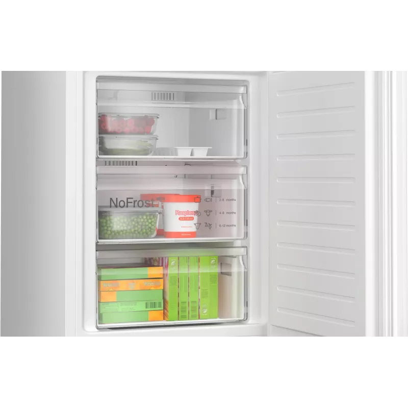 Bosch Serie 4 KGN392WCF fridge-freezer Freestanding 363 L White