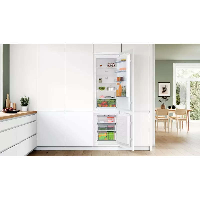 Bosch Serie 2 KIN96NSE0 fridge-freezer Built-in 290 L White