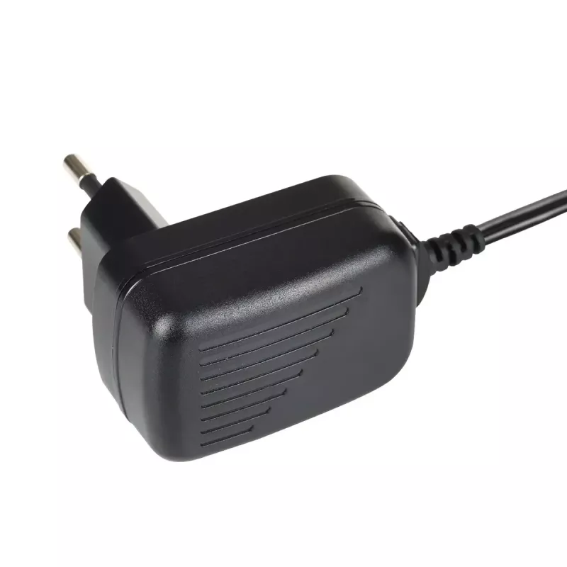 Akyga AK-TB-22 Universal Power Adapter, 5 V, 2 A, 10 W, 5.5 x 2.1 mm, 1.5 m