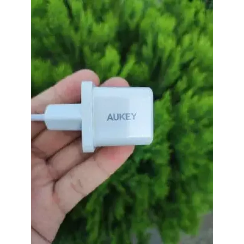 USB-C Mini Charger Aukey PA-F5 20W PD — Compact 20W PD Fast Charger
