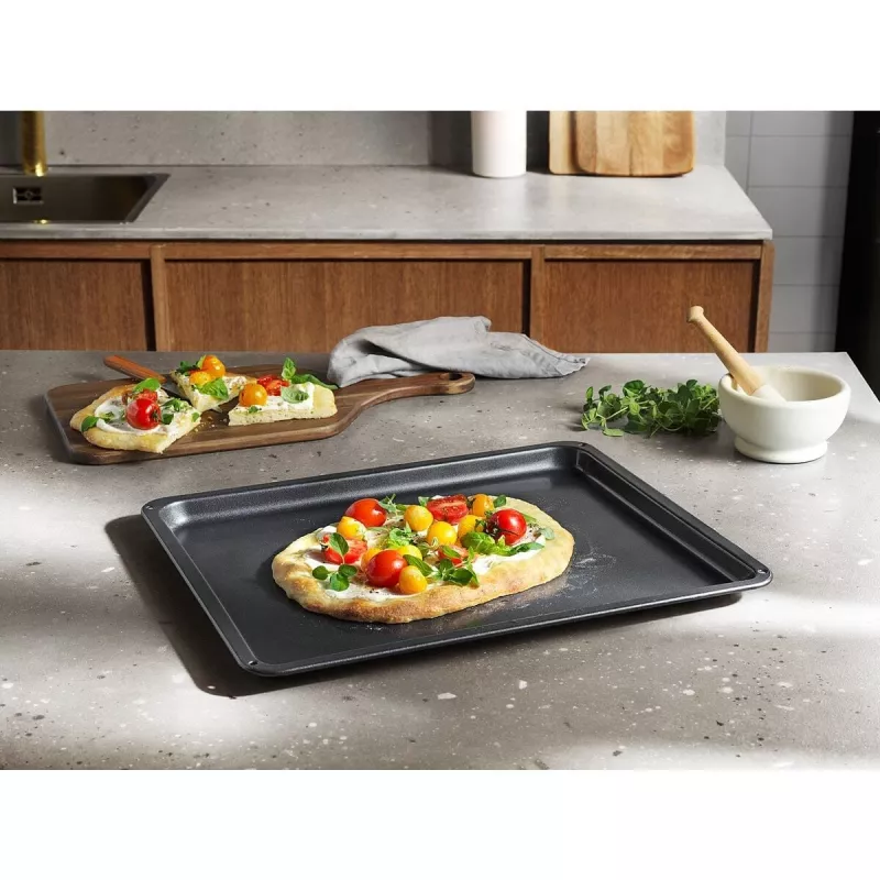 Oven baking tray Electrolux E9OOAF11 — rectangular 385×465×25 mm, non-stick, black
