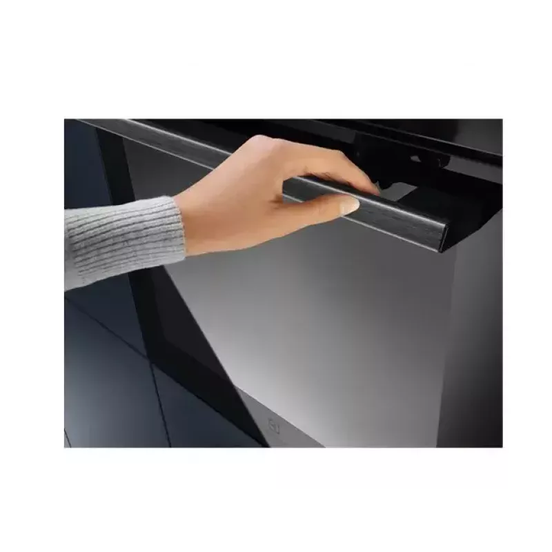 Built-in electric oven Electrolux EOC8P39WZ — 72 L, pyrolytic self-cleaning, steam, grill, convection, black