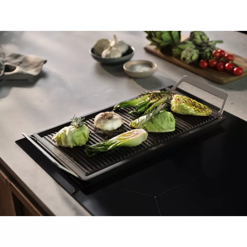 Electrolux EIV634 Black Built-in 60 cm Zone induction hob 4 zone(s)