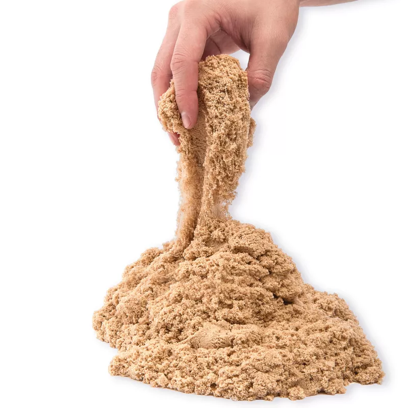Kinetic Sand , 5.5lbs (2.5kg) Natural Brown Play Sand for Arts and Crafts, Sandbox, Amazon Exclusive (Packaging May Vary), Moldable Sensory Toys, Ages 3 and up