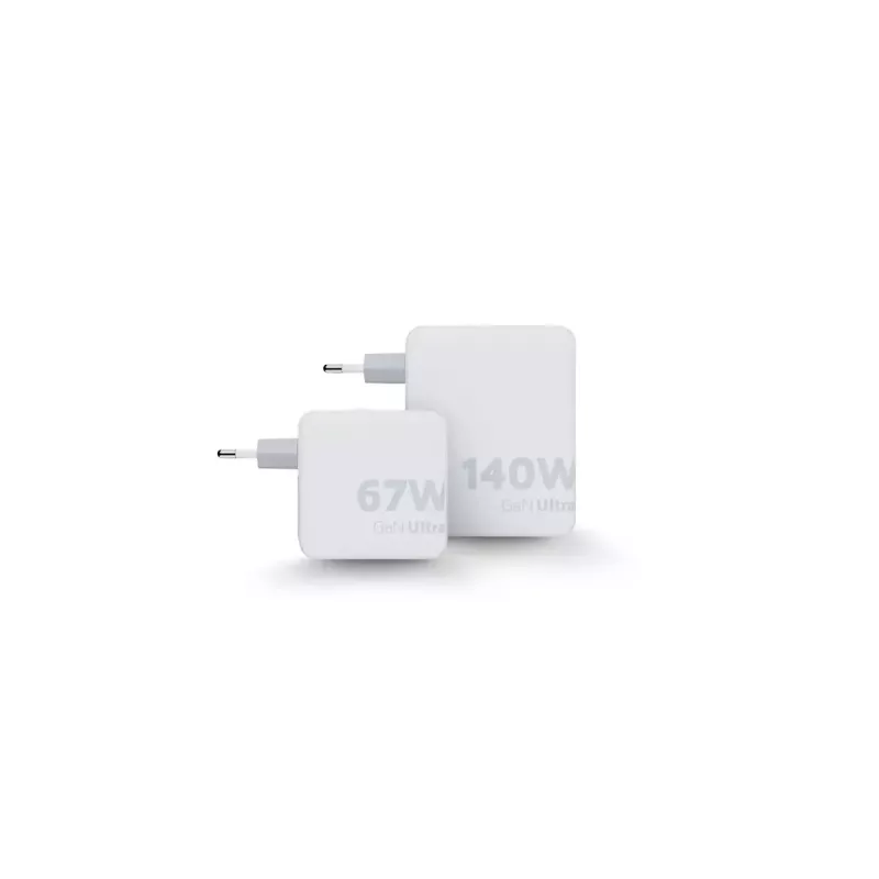 Portable 140W GaN Travel Charger Xtorm XVC2140 with 3× USB-C PD ports and 2 m USB-C cable, white