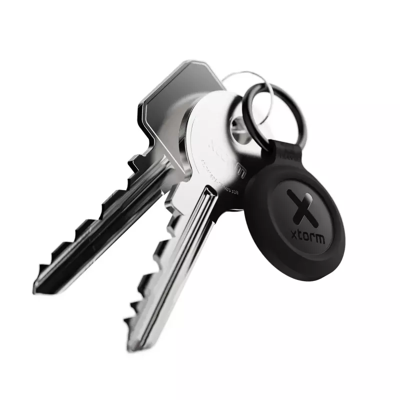 Smart keychain tracker Xtorm XTAG2GA11 — universal GPS finder, CR2032 battery, 3V, black, 3‑pack