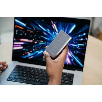 Verbatim TurboMetal SSD USB4 2TB USB Type-C USB4 Gen 2x2 Silver