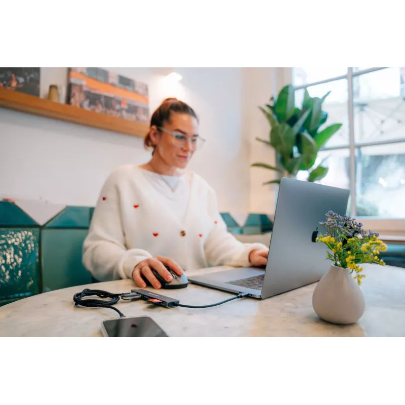 Verbatim USB-C Essentials Multiport Hub 7 ports: HDMI, USB-C, USB-C 3.2 Gen 1, 2 x USB-A 3.2 Gen 1, SD & microSD