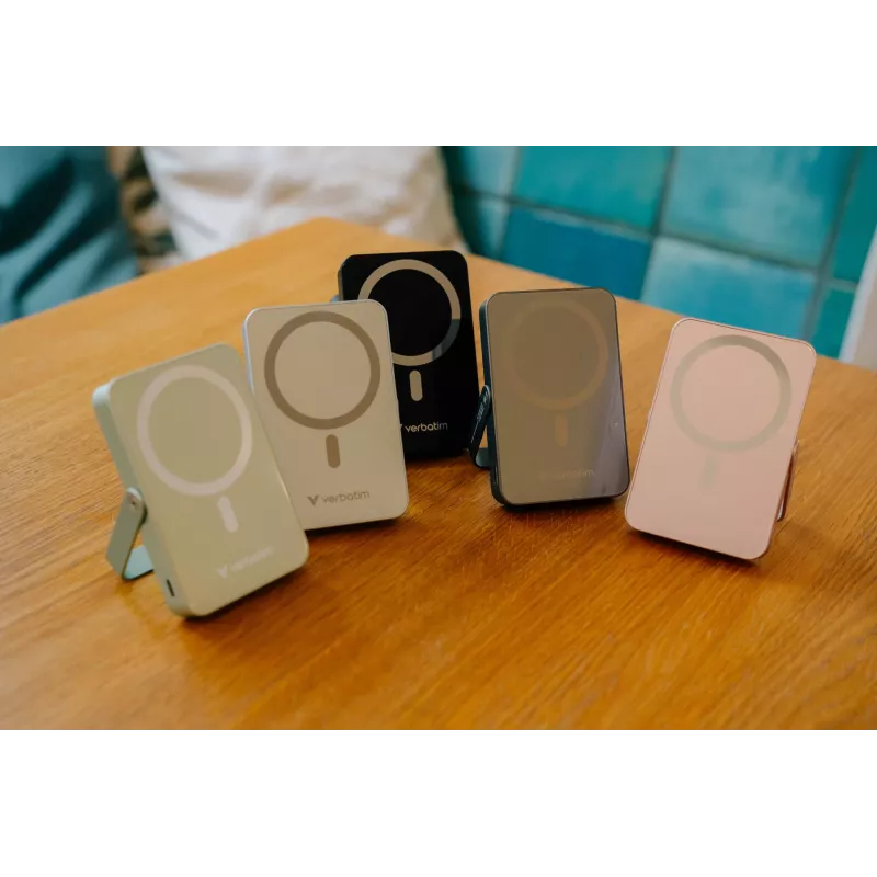 Verbatim Charge 'n' Go Magnetic Wireless Power Bank with stand - 10000 mAh Pink