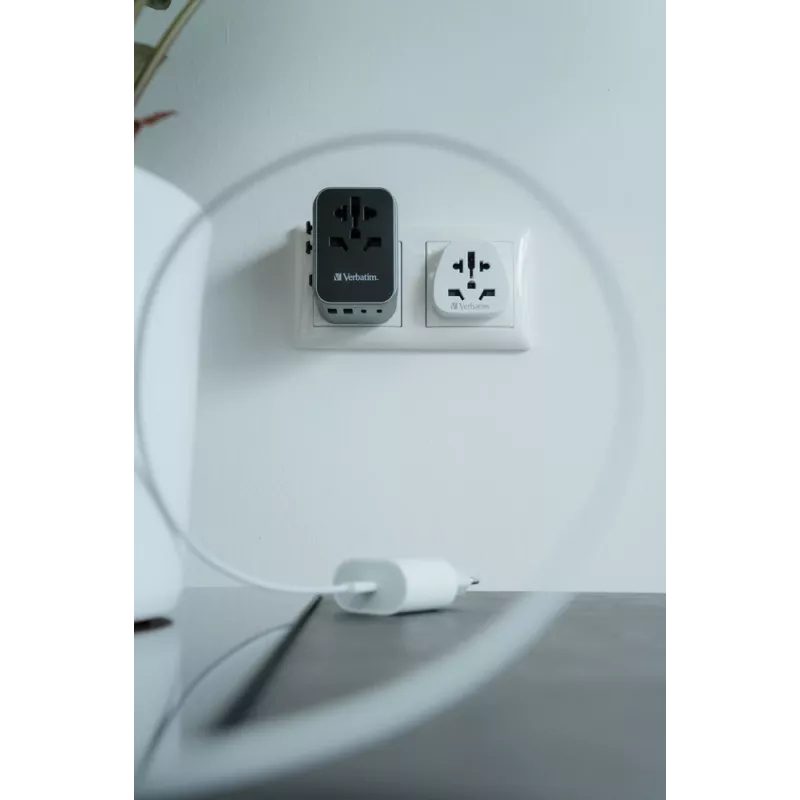 Verbatim 49545 power plug adapter Universal