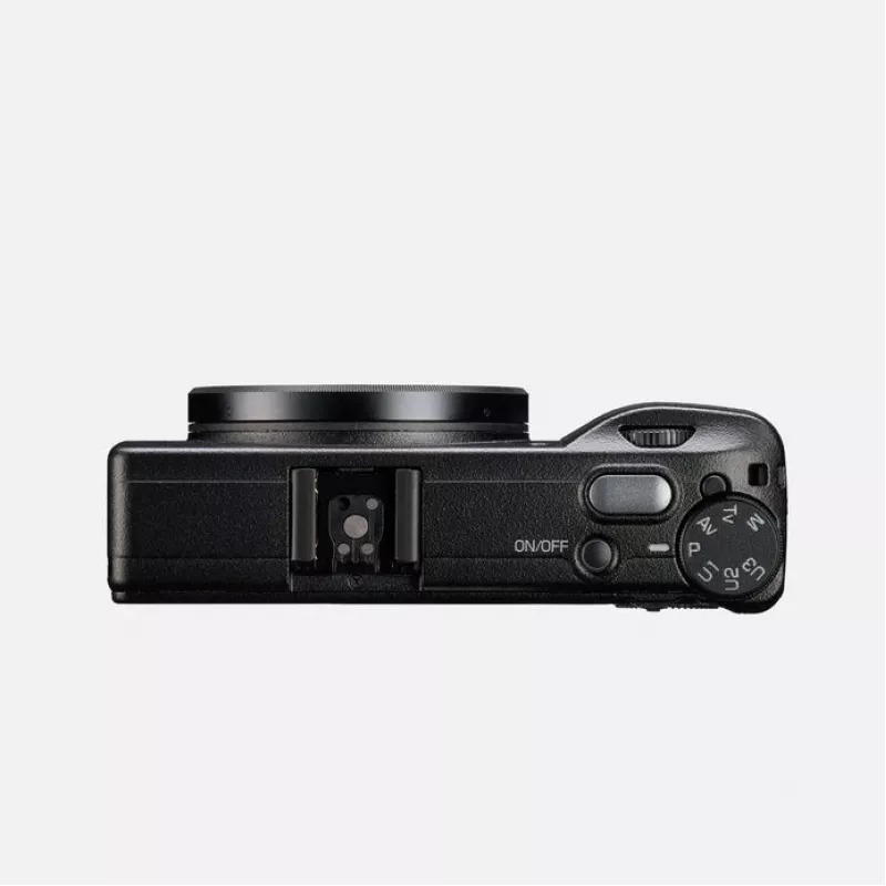 Ricoh GR IIIx HDF Compact camera 24.24 MP CMOS 6000 x 4000 pixels Black