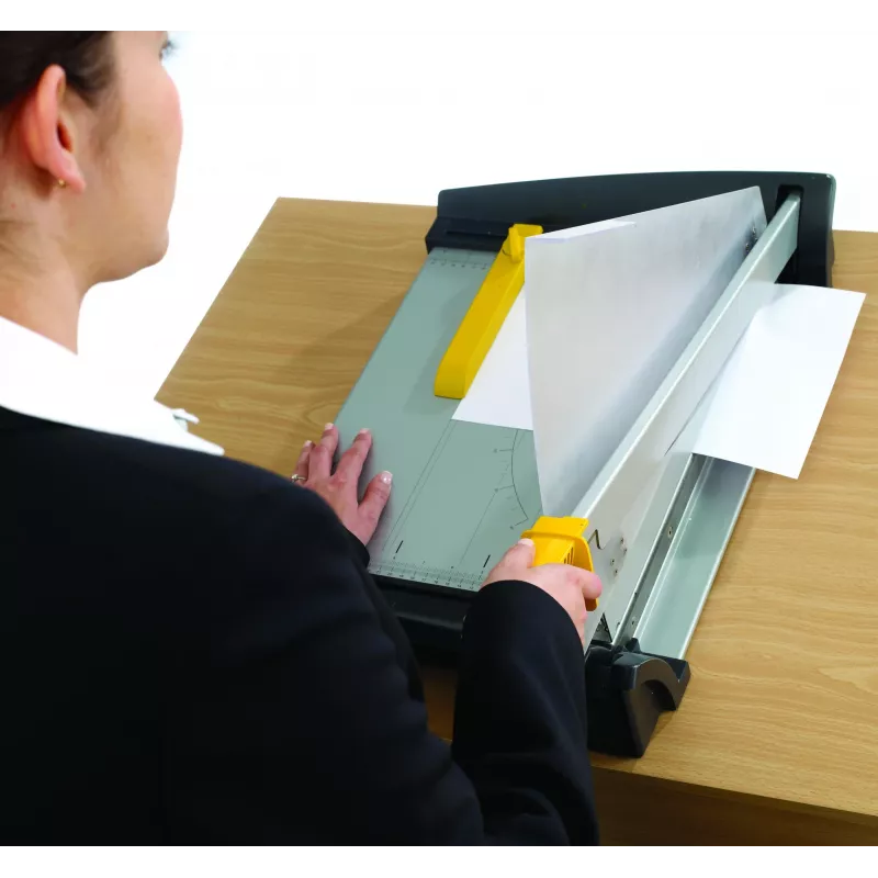Paper cutter Fellowes Plasma A3/180 — cutting length 46 cm, capacity 40 sheets, graphite/silver/yellow