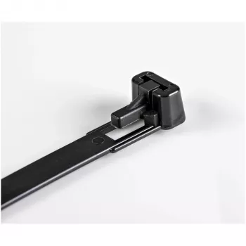 StarTech.com 6 inch(15cm) Reusable Cable Ties - 1/4 inch(7mm) wide, 1-3/8 inch(35mm) Bundle Dia. 50lb(22kg) Tensile Strength, Releasable Nylon Ties, Indoor/Outdoor, 94V-2/UL Listed, 100 Pack - Black