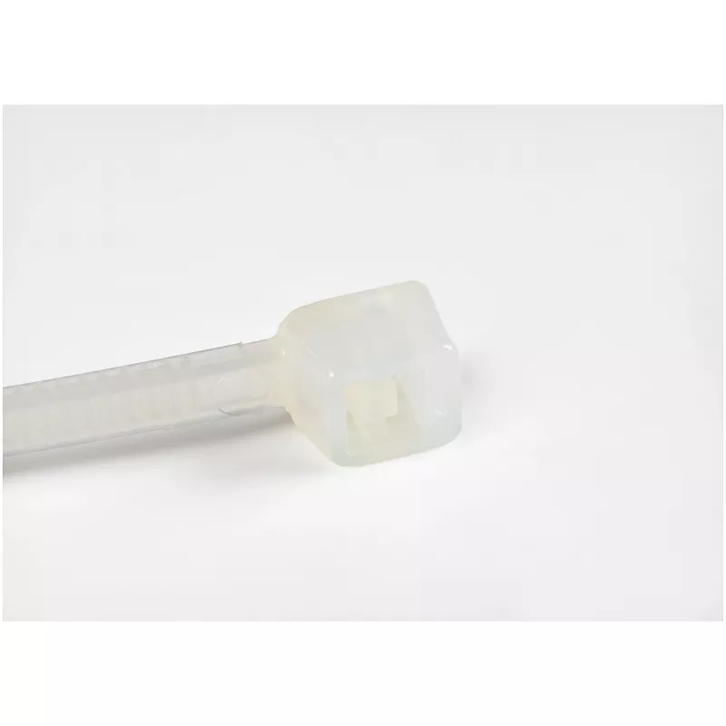 StarTech.com 4 inch(10cm) Cable Ties - 1/16 inch(2mm) wide, 7/8 inch(22mm) Bundle Diameter, 18lb(8kg) Tensile Strength, Nylon Self Locking Zip Ties with Curved Tip - 94V-2/UL Listed, 1000 Pack - White