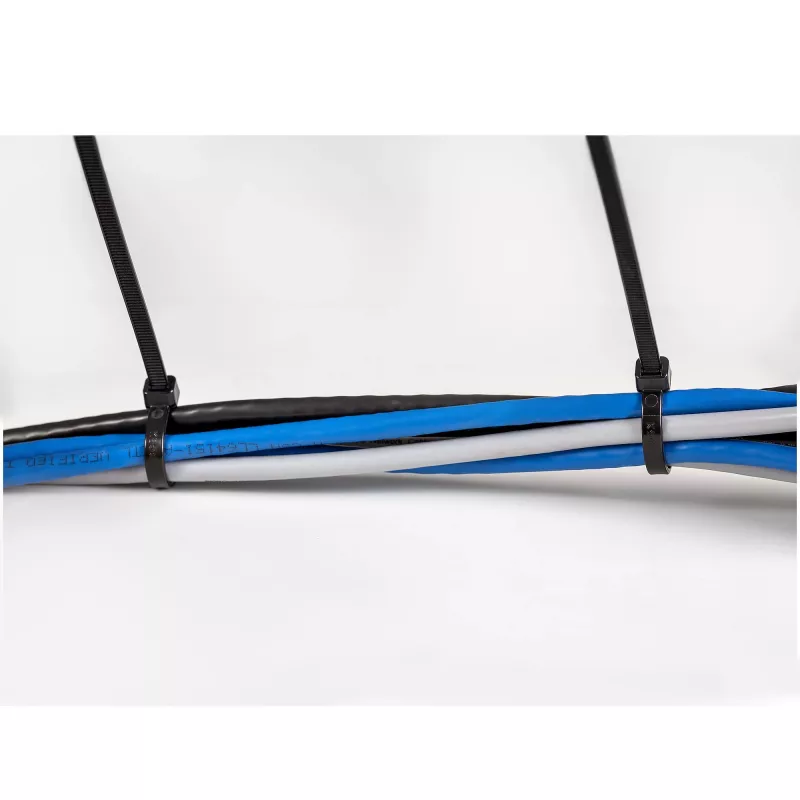 StarTech.com 8 inch(20cm) Cable Ties - 1/8 inch(4mm) wide, 2-1/8 inch(55mm) Bundle Diameter, 50lb(22kg) Tensile Strength, Nylon Self Locking Zip Ties w/ Curved Tip - 94V-2/UL Listed, 1000 Pack - Black