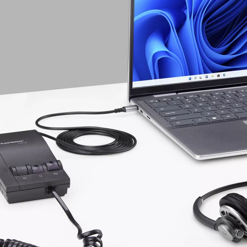 StarTech.com UR9-HEADSET-ADAPTER cable gender changer USB-C RJ-9 Black