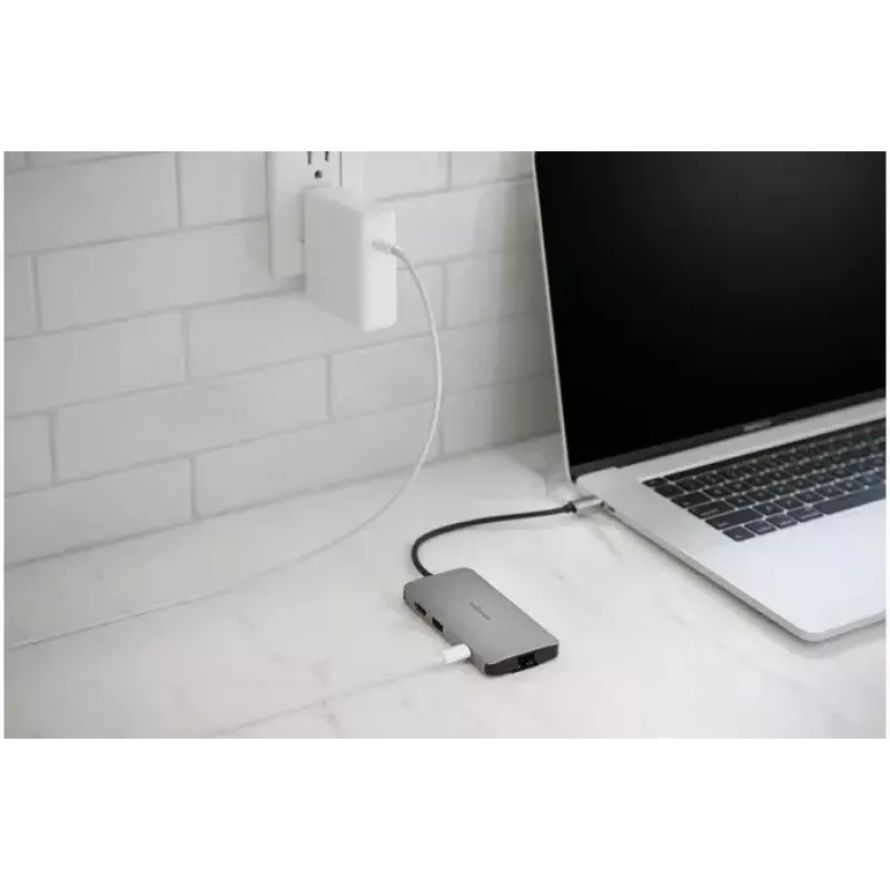 Kensington UH1400P USB-C 8-in-1 Driverless Mobile Dock