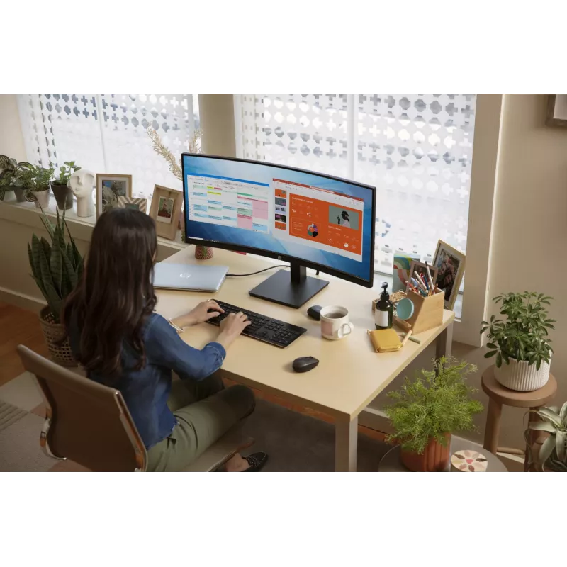 HP P34hc G4 WQHD USB-C Curved Monitor, 86.4 cm (34 inch), 3440 x 1440 pixels, Wide Quad HD, LCD, 5 ms, Black