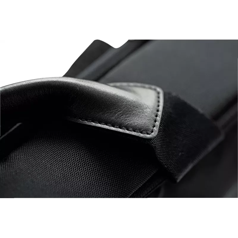 Leitz Bag laptop Complete Smart Traveller 15.6, Messenger case, 39.6 cm (15.6 inch), Shoulder strap, 1 kg