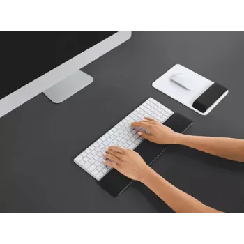 Esselte Ergo WOW wrist rest Black