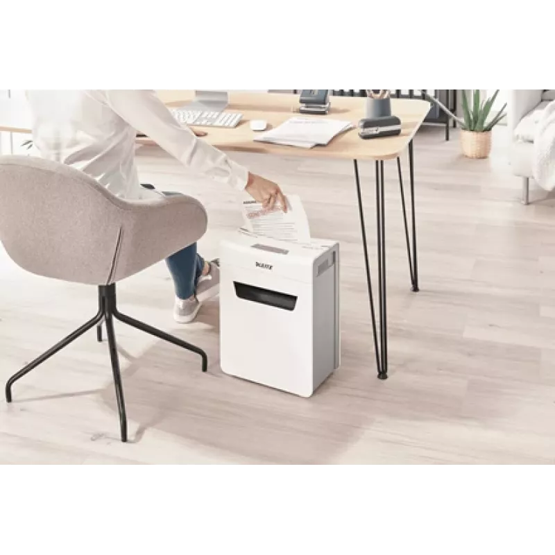 Leitz IQ Protect Premium Paper Shredder 4M P5, Micro-cut shredding, 2 x 15 mm, 14 L, 150 sheets, 55 dB, Touch