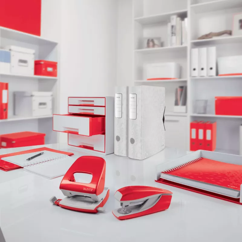 Leitz Stapler WOW 5502 Metal 30 sheets Blister, 30 sheets, Red, 24/6, Metal, Plastic, 80 g/m², 4 cm