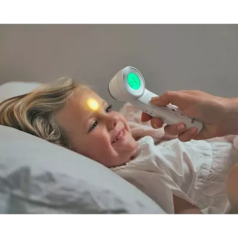 Digital forehead thermometer BRAUN BNT400 — remote sensing, 34–43°C range, 0.1°C accuracy, white