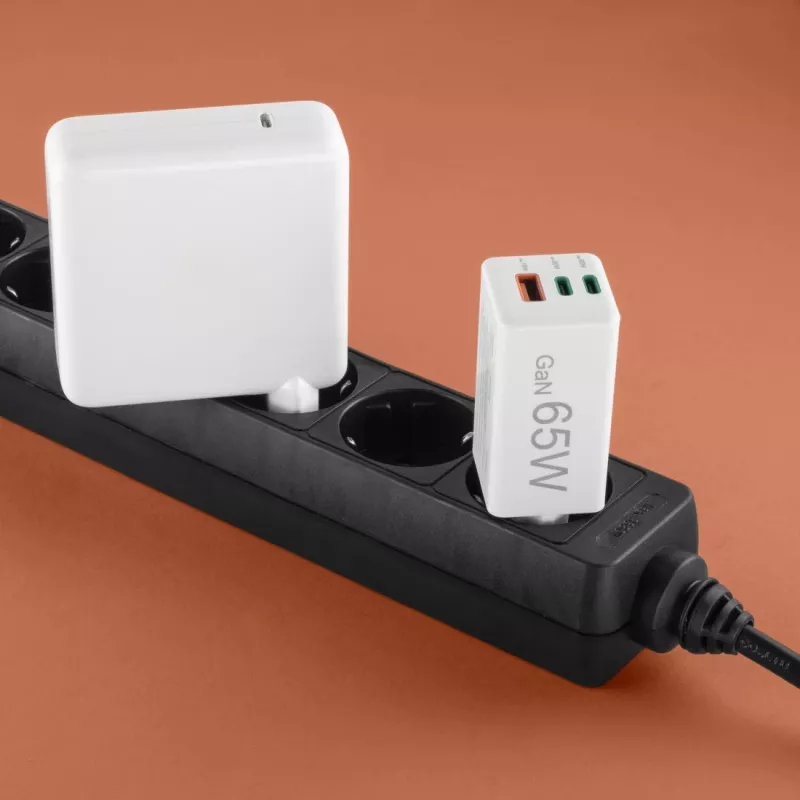 Hama 00125142 mobile device charger Universal White AC Fast charging Indoor